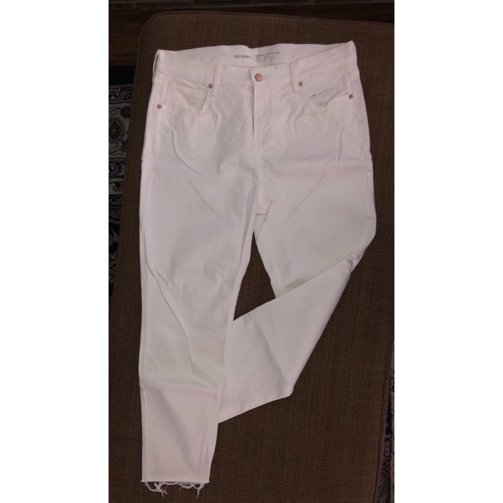 Old Navy Perfect Straight Mid-Rise Jeans